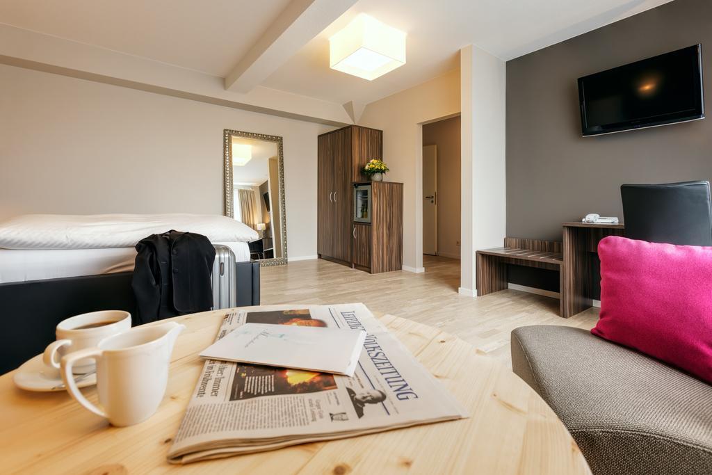 Hotel Hiemann Λειψία Δωμάτιο φωτογραφία